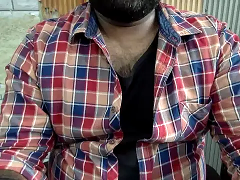 hairy_boy6inch élő XXX-chatje