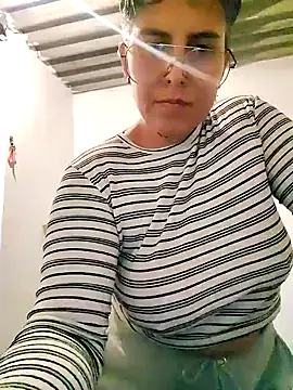 Yessi_rousse: απευθείας συνομιλία ΧΧΧ