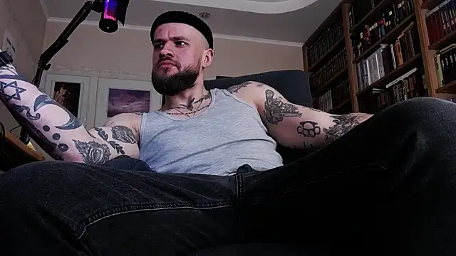XXX chat uživo modela FindomJason
