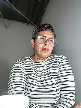 Онлайн чат XXX Yessi_rousse