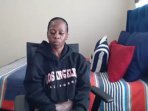 QUEENMANDYY Chat XXX live