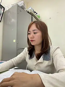 Bana-gibee Chat XXX in diretta