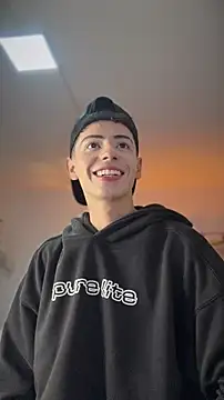 Sebastian_Reed live XXX chat