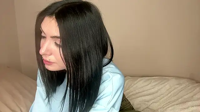 ErlinaBuoy Webcamshow