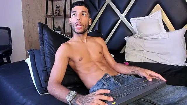 Thiagoferreti Chat XXX in diretta