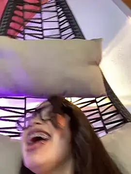 Mady_Pink's Webcam Show