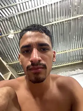 ikaro21 Adlı Modelin Canlı XXX Sohbeti