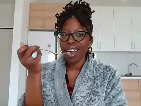 MasterIndigo Chat XXX live