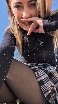 Chat XXX en directo de Risky_julia2330