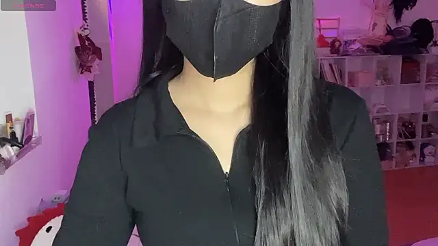 Tieu-May Chat XXX in diretta