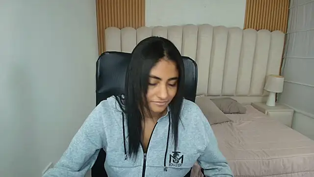 shaneelle – Naživo XXX chat