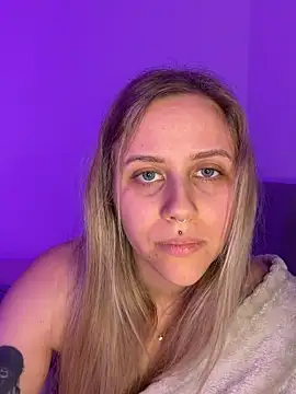 lunawolf21 Live XXX-Chat