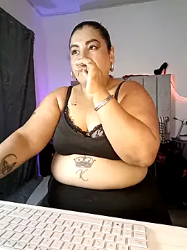 Chat +18 de AndreaKinky ao vivo