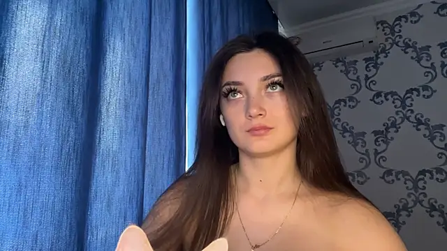 Chatroom XXX en direct de TwotyBright