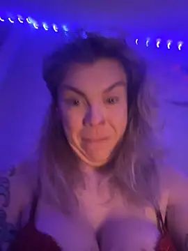 LaurenRae_x – Naživo XXX chat