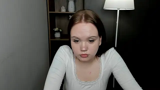 LeahAllsop 现场XXX聊天