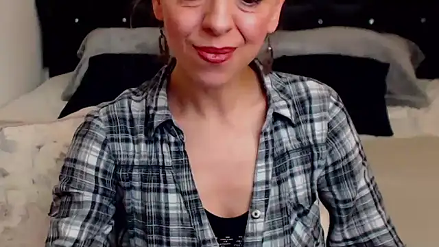 Chat +18 de AylyneRichards ao vivo