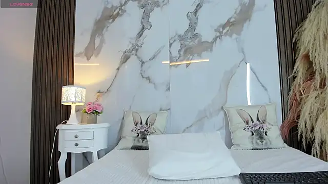 XXX chat uživo modela hannahill69