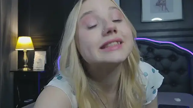 Sky_Cutie's Live XXX Chat