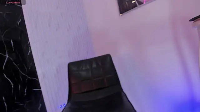 Živý XXX chat Violette_0