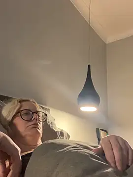 Amelie_BlondeXX Obrolan Langsung XXX