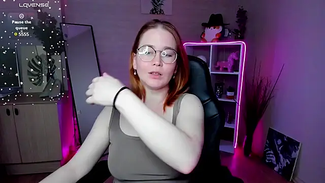 Živý XXX chat Anny_Twelvetrees