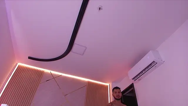 mister_miike 现场XXX聊天