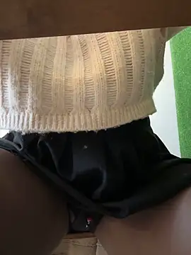 CrazyTori Adlı Modelin Canlı XXX Sohbeti