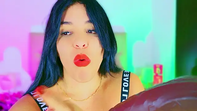 CharlootteEvans' Live Chat Room