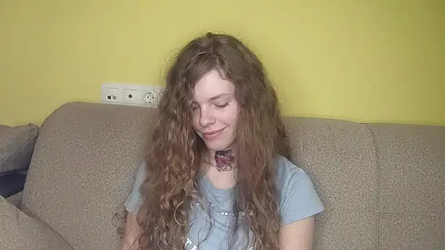 RayaNenlia élő XXX-chatje