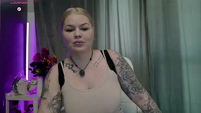 Issa_Jo Adlı Modelin Web Kamerası Şovu