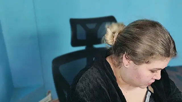 Онлайн чат XXX Allyy_baby