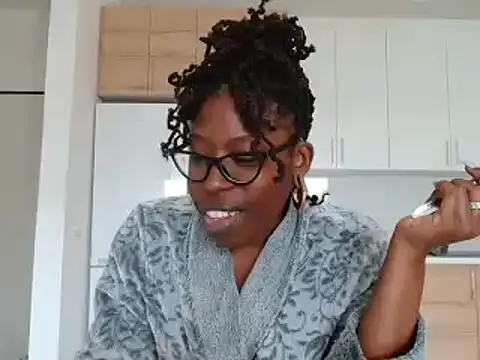 MasterIndigo Show in webcam