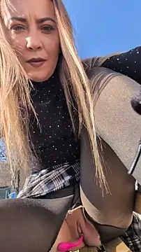 Risky_julia2330 라이브 XXX 채팅