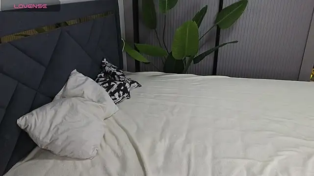 TrishaRey webkamerás műsora