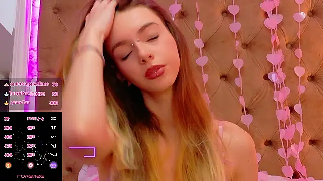 CoraVex's Live XXX Chat