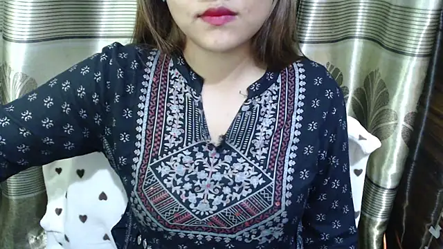 queen_angelina Obrolan Langsung XXX