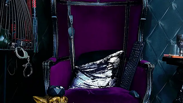 FinDomKaya Adlı Modelin Canlı XXX Sohbeti