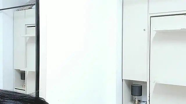 Blackywhiite Adlı Modelin Canlı XXX Sohbeti