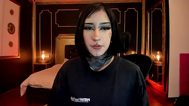 Kat_VonDe Live XXX-chat