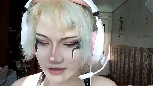 KathernSaulters Adlı Modelin Canlı XXX Sohbeti