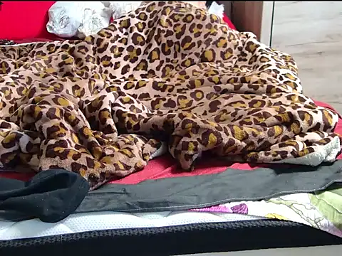 Chat +18 de tess1980 ao vivo