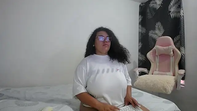 mabigomez00のウェブカメラショー