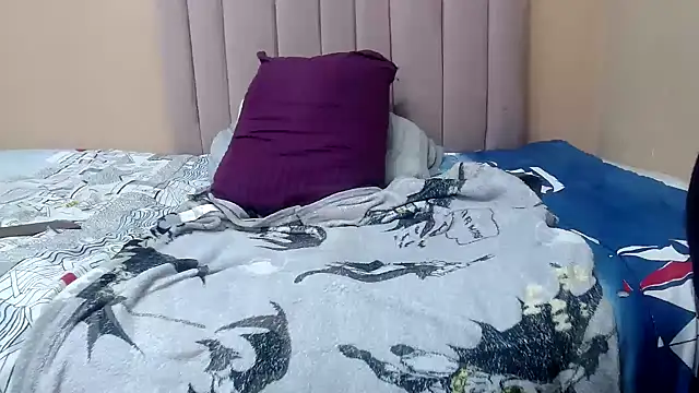 Živý XXX chat ThickDiva99