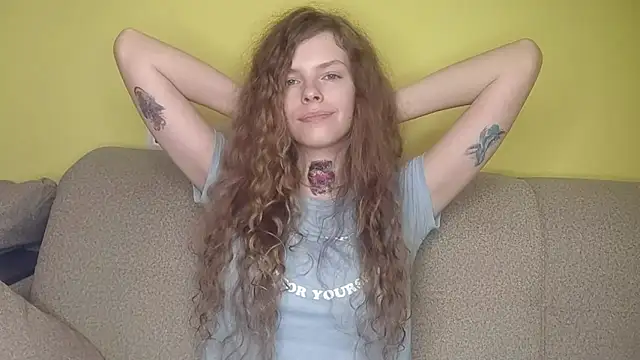 RayaNenlia's Live XXX Chat