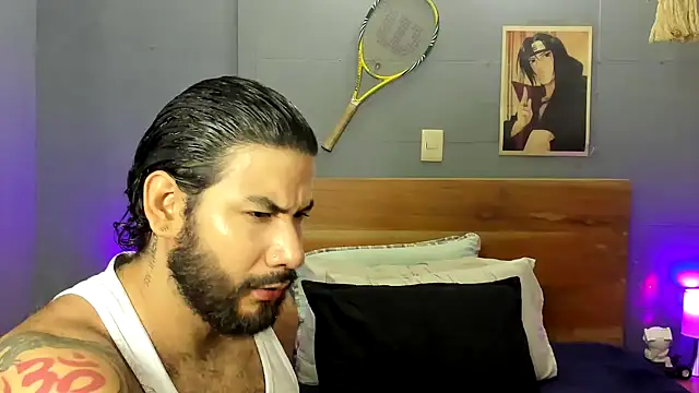 Prometeo-grizzly Adlı Modelin Web Kamerası Şovu