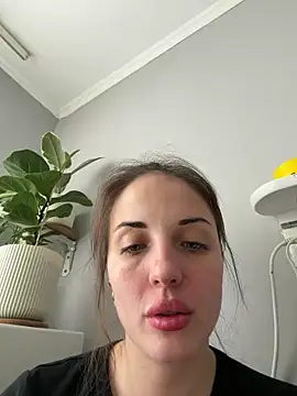 AmiLavs' Live XXX Chat