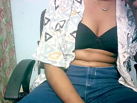 wild-paaro143's Live Sex Cam Show