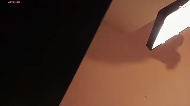 Brownluxe1's Live Chat Room