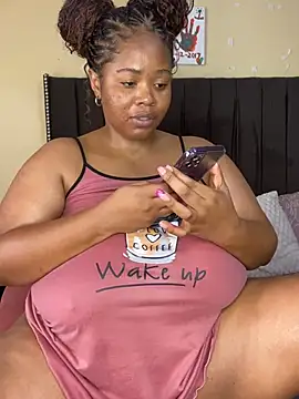 LunaCovenn's Live XXX Chat